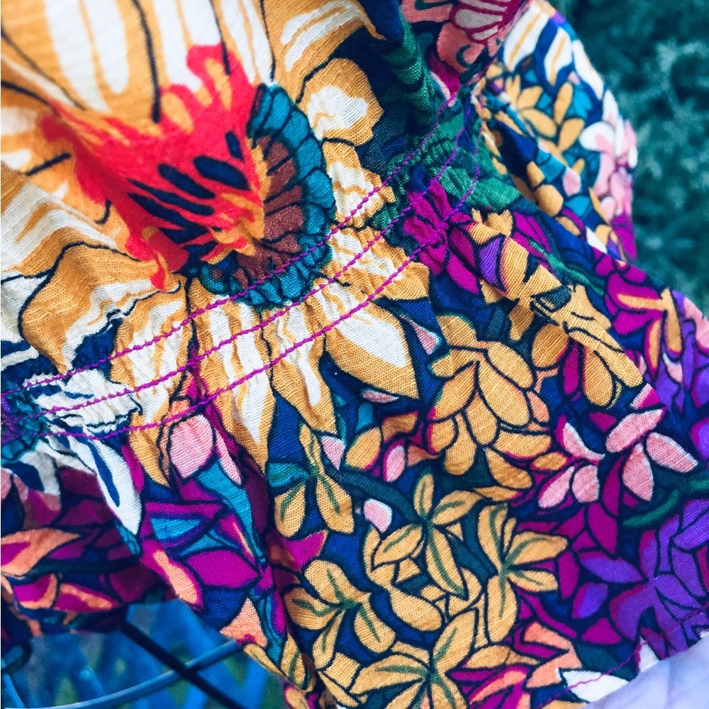 Floral Maeve  Crop Top with peplum - Picture 6 of 11